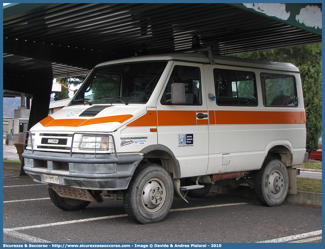 -
118 Firenze Soccorso
Gestione Emergenza Alta Velocità e Grandi Opere
Iveco Daily 35-10 4x4 II serie
Parole chiave: 118;Firenze;Soccorso;GEGO;G.E.G.O.;Gestione;Emergenza;Alta Velocità;Grandi Opere;Fiat;Nuova Panda