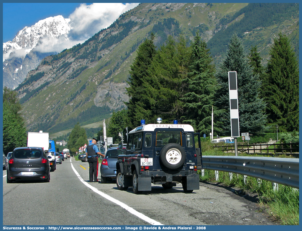 CC AC580
Arma dei Carabinieri
Land Rover Defender 90
Parole chiave: CC;C.C.;Arma;dei;Carabinieri;Land;Rover;Defender;90