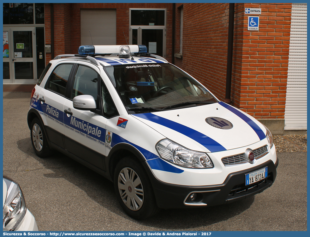 Polizia Locale YA872AJ
Polizia Municipale
Comune di Imola
Fiat Sedici II serie
Allestitore Focaccia Group S.r.l.
Parole chiave: Polizia;Locale;Municipale;Imola;Fiat;Sedici;Focaccia;YA872AJ;YA 872 AJ