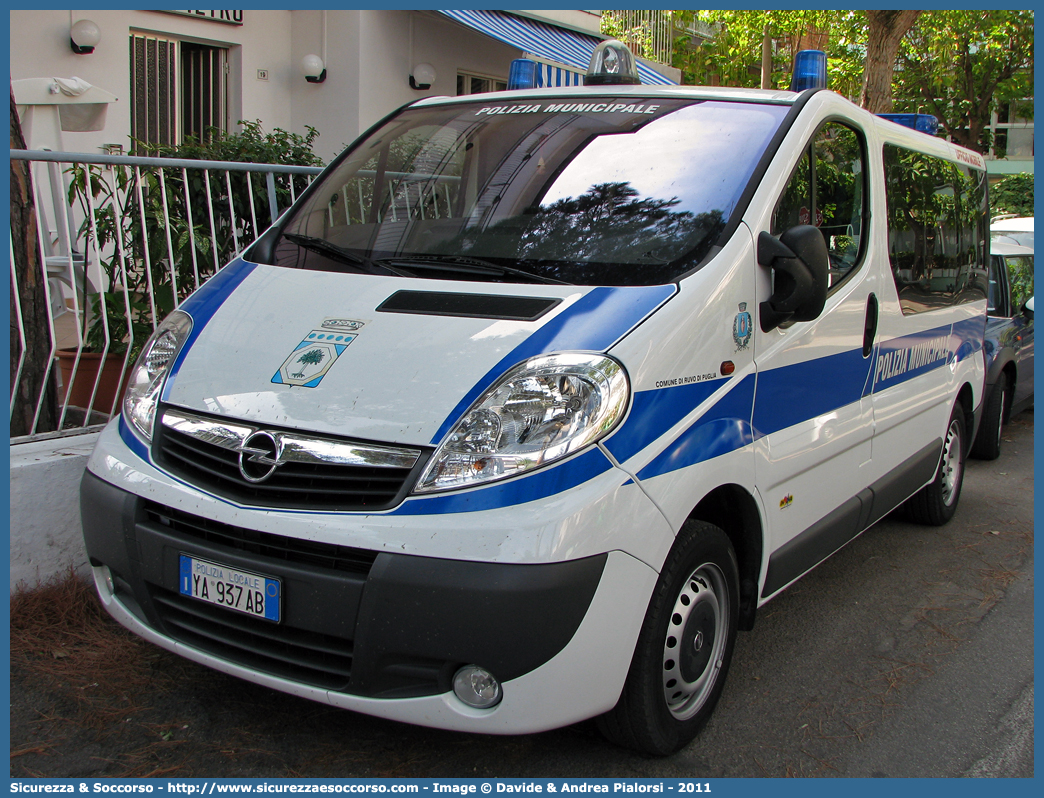 Polizia Locale YA937AB
Polizia Municipale
Comune di Ruvo di Puglia
Opel Vivaro I serie
Parole chiave: Polizia;Locale;Municipale;Ruvo di Puglia;Opel;Vivaro;YA937AB;YA 937 AB