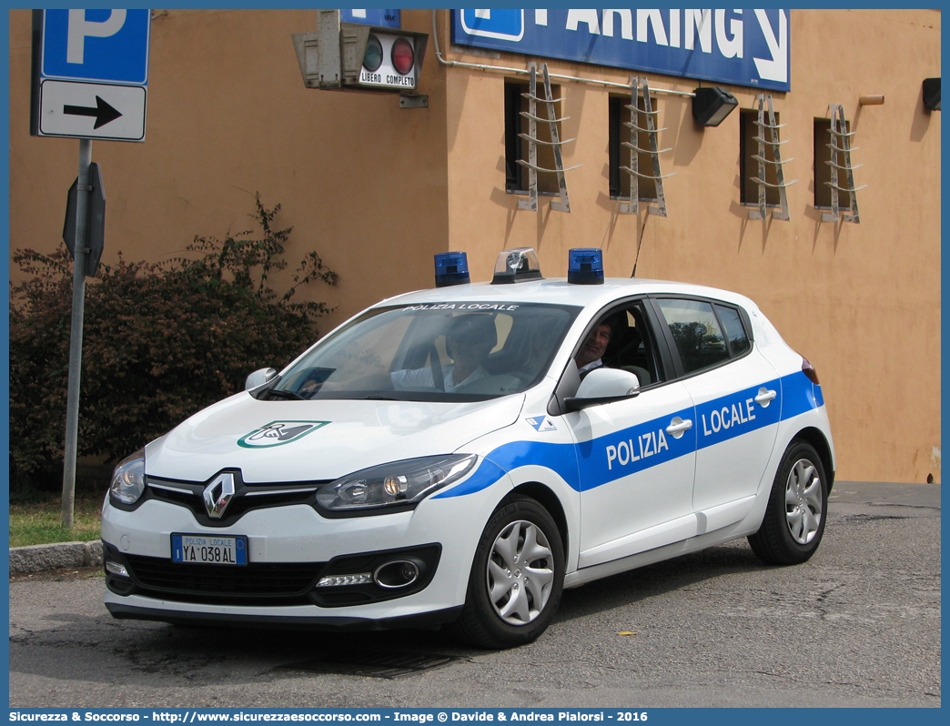 Polizia Locale YA038AL
Polizia Locale
Comune di Senigallia
Renault Megane V serie
Allestitore Focaccia Group S.r.l.
Parole chiave: Polizia;Locale;Municipale;Senigallia;Renault;Megane;Focaccia;YA038AL;YA 038 AL