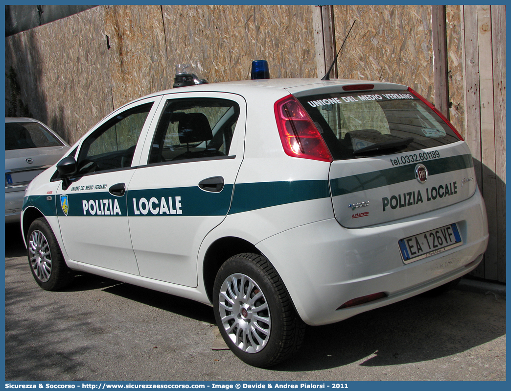 -
Polizia Locale
Unione Comuni del Medio Verbano
Fiat Grande Punto
Parole chiave: Polizia;Locale;Municipale;Medio Verbano;Caravate;Casalzuigno;Cocquio Trevisago;Cittiglio;Cuvio;Leggiuno;Monvalle;Sangiano;Fiat;Grande Punto