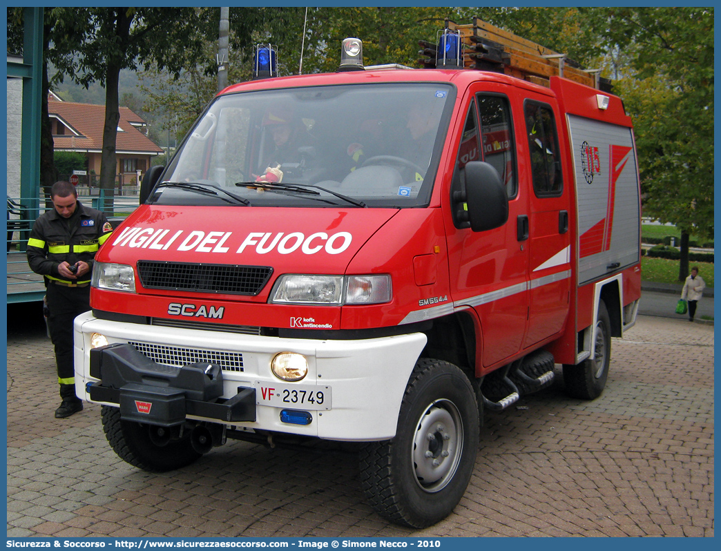 VF 23749
Corpo Nazionale Vigili del Fuoco
Scam SM55 4x4
Allestitore Kofler Fahrzeugbau S.n.c.
(variante)
Parole chiave: VF;V.F.;Vigili del Fuoco;Vigili;Fuoco;Corpo;Nazionale;Polisoccorso;Scam;SM55;SM 55;4x4;4 x 4;Kofler Fahrzeugbau