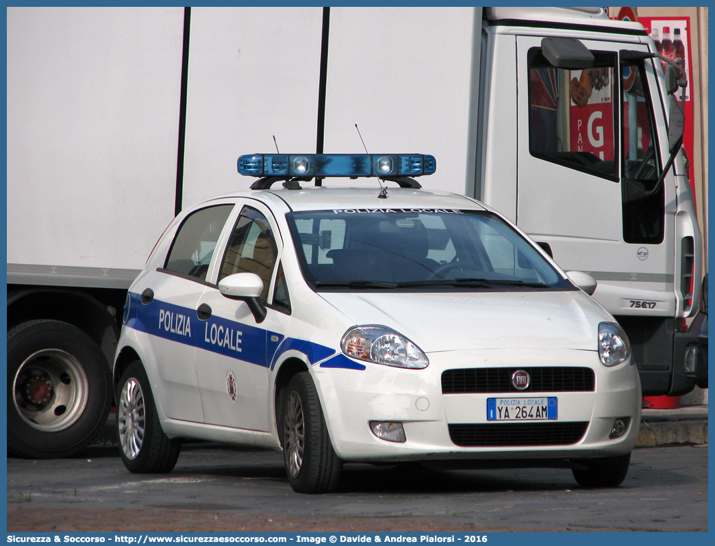 Polizia Locale YA264AM
Polizia Locale
Comune di Riposto
Fiat Grande Punto
Parole chiave: Polizia;Locale;Municipale;Riposto;Fiat;Grande Punto;YA264AM;YA 264 AM