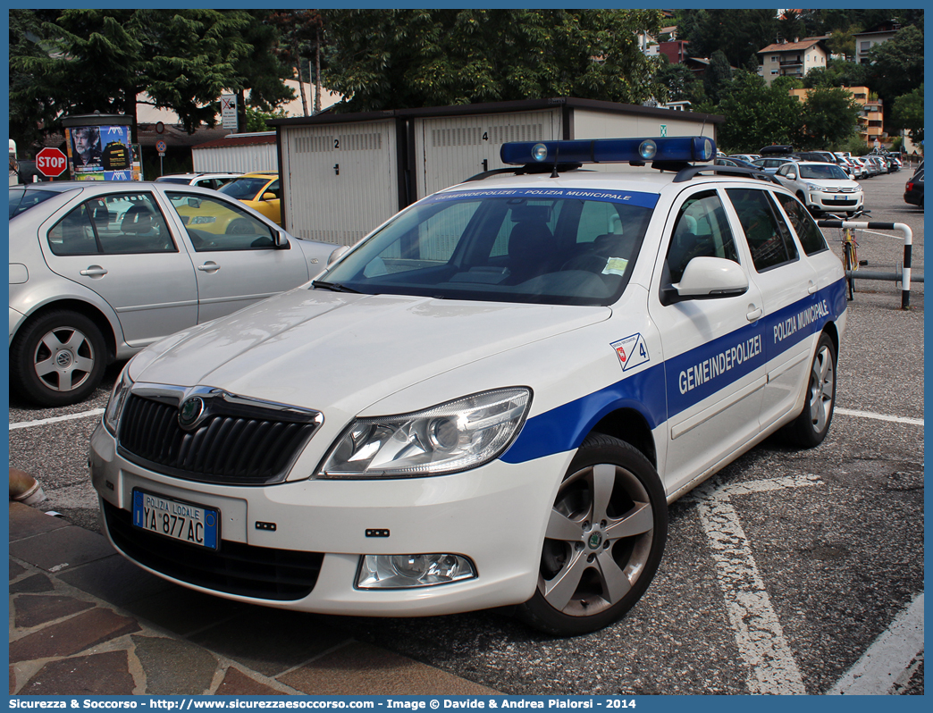 Polizia Locale YA877AC
Polizia Municipale
Comune di Bressanone
Skoda Octavia Wagon 4x4 III serie
Parole chiave: Polizia;Locale;Municipale;Bressanone;Skoda;Octavia;4x4;Wagon;YA;877;AC