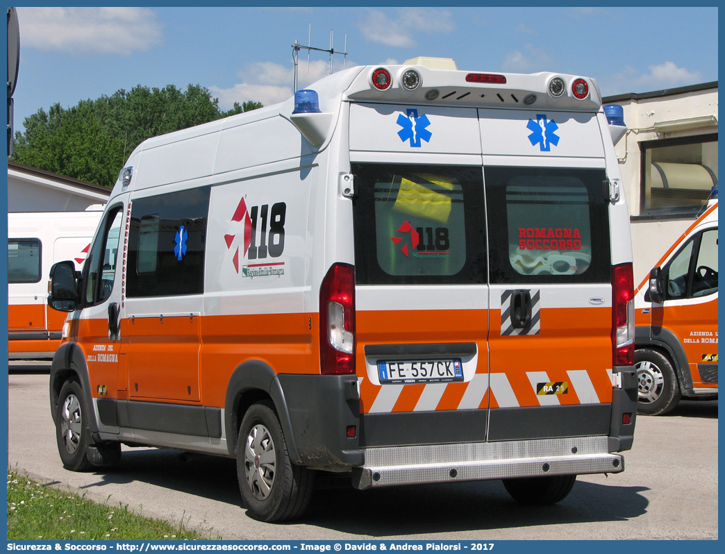 RA 25
118 Romagna Soccorso
Ambito Territoriale di Ravenna
Fiat Ducato III serie restyling
Allestitore Vision S.r.l.
Parole chiave: 118;Romagna;Ravenna;Soccorso;Ambulanza;Autoambulanza;Fiat;Ducato;X290;X 290;Vision