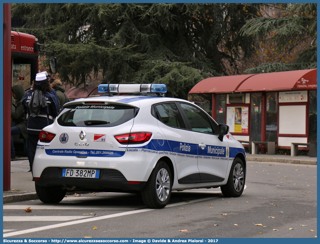 -
Polizia Municipale
Comune di Bologna
Renault Clio VI serie
Allestitore Focaccia Group S.r.l.
Parole chiave: Polizia;Locale;Municipale;Bologna;Renault;Clio;Focaccia