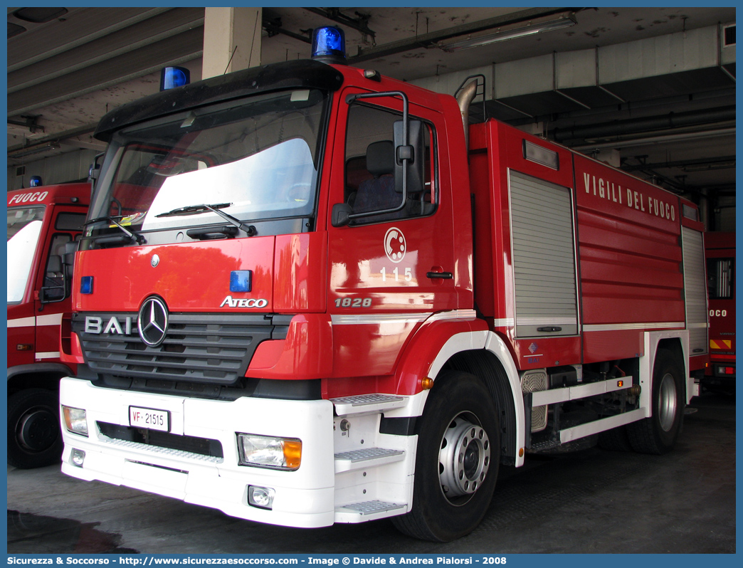 VF 21515
Corpo Nazionale Vigili del Fuoco
Mercedes Benz Atego 1828 I serie restyling
Allestitore BAI S.r.l.
Parole chiave: Corpo;Nazionale;Vigili del Fuoco;Vigili;Fuoco;ABP;A.B.P.;AutoBottePompa;AutoBotte;Mercedes Benz;Atego;1828;BAI;B.A.I.;21515