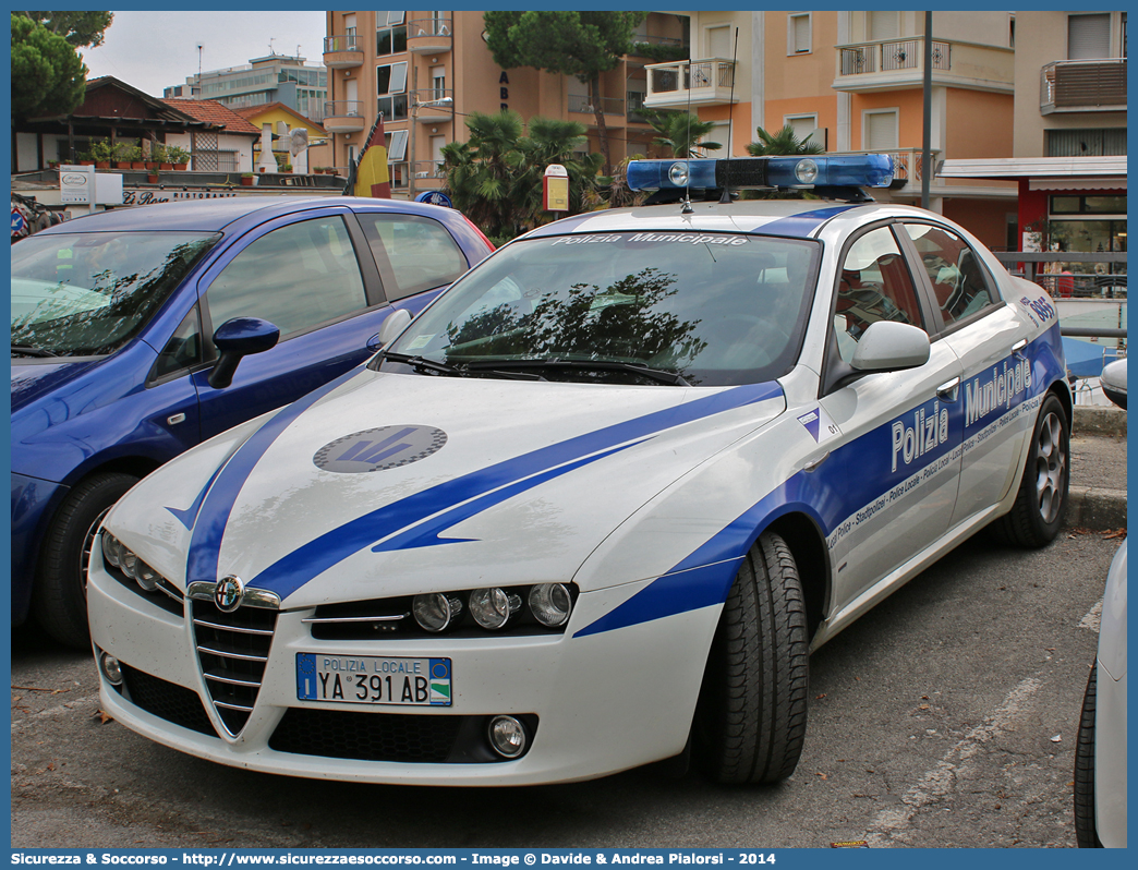 Polizia Locale YA391AB
Polizia Municipale
Unione Comuni Colline Matildiche
Alfa Romeo 159
Parole chiave: Polizia;Locale;Municipale;Colline Matildiche;Albinea;Quattro Castella;Vezzano Sul Crostolo;Alfa Romeo;159;YA391AB;YA 391 AB