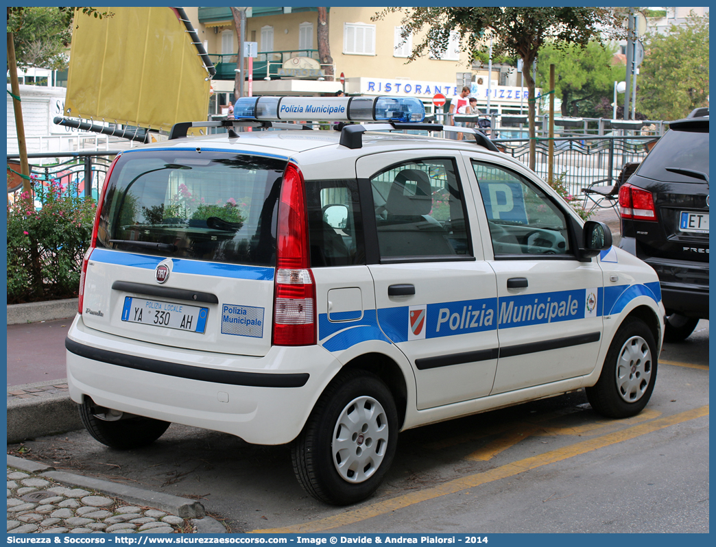 Polizia Locale YA330AH
Polizia Municipale
Comune di Spinete
Fiat Nuova Panda I serie
Allestitore Ciabilli S.r.l.
Parole chiave: Polizia;Locale;Municipale;Spinete;Fiat;Nuova Panda;Ciabilli;YA330AH;YA 330 AH