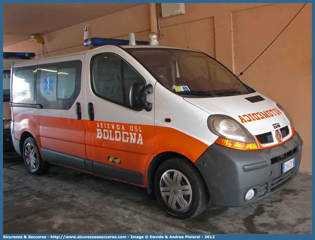 BO 2609
118 Bologna Soccorso
Renault Trafic III serie
Allestitore EDM S.r.l.
(II variante)
Parole chiave: 118;Bologna;Soccorso;Automedica;Automedicalizzata;Renault;Trafic;EDM