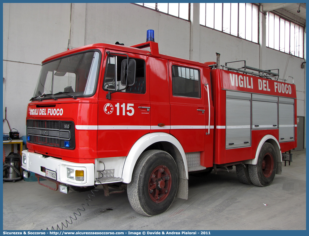 VF 11802
Corpo Nazionale Vigili del Fuoco
Iveco/OM 160
Allestitore Baribbi S.p.A.
Parole chiave: VVF;V.V.F.;Corpo;Nazionale;Vigili;del;Fuoco;AutoPompaSerbatoio;APS;A.P.S.;Iveco;OM;160;Baribbi