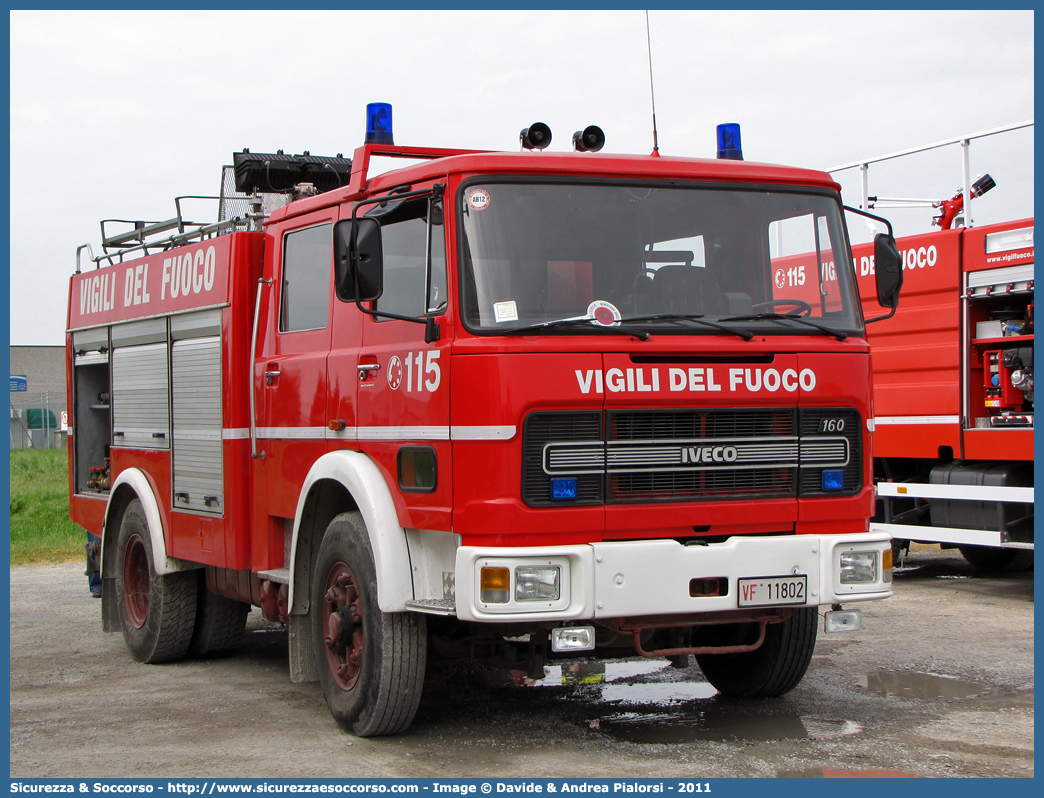 VF 11802
Corpo Nazionale Vigili del Fuoco
Iveco/OM 160
Allestitore Baribbi S.p.A.
Parole chiave: VVF;V.V.F.;Corpo;Nazionale;Vigili;del;Fuoco;AutoPompaSerbatoio;APS;A.P.S.;Iveco;OM;160;Baribbi