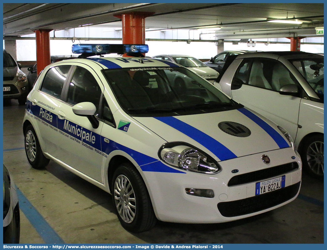 Polizia Locale YA822AJ
Polizia Municipale
Comune di Formigine
Fiat Punto IV serie
Allestitore Focaccia Group S.r.l.
Parole chiave: Polizia;Locale;Municipale;Formigine;Fiat;Punto;Focaccia;YA822AJ;YA 822 AJ