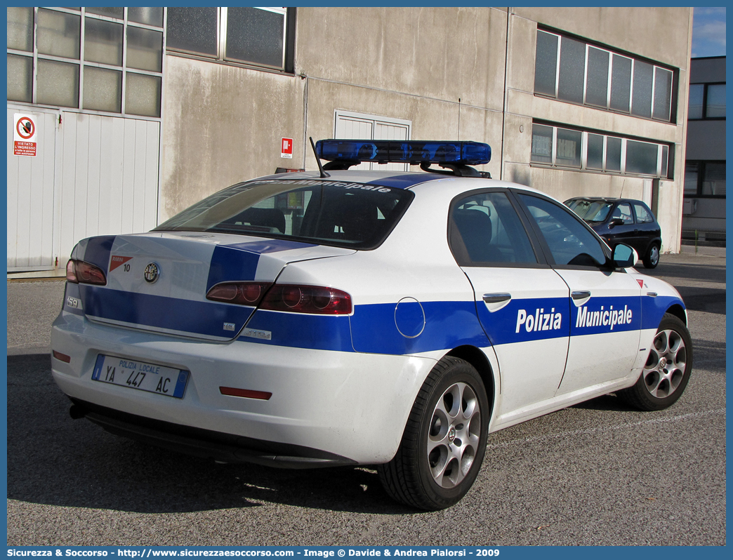 Polizia Locale YA447AC
Polizia Municipale
Comune di Rimini
Alfa Romeo 159
Parole chiave: Polizia;Locale;Municipale;Rimini;Alfa Romeo;159;YA447AC;YA 447 AC