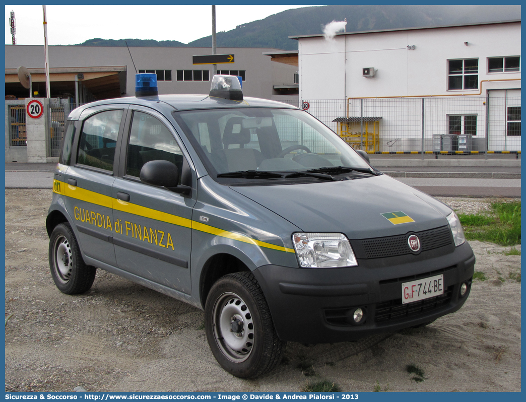 GdiF 744BE
Guardia di Finanza
S.A.G.F.
Fiat Nuova Panda 4x4 I serie
Parole chiave: GdiF;G.D.F.;GDF;Guardia di Finanza;S.A.G.F.;SAGF;Soccorso Alpino;Fiat;Nuova Panda 4x4;744BE