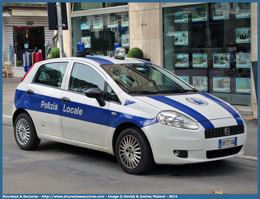 -
Polizia Locale
Comune di Bellaria Igea Marina
Fiat Grande Punto
Parole chiave: Polizia;Locale;Municipale;Bellaria Igea Marina;Fiat;Grande Punto