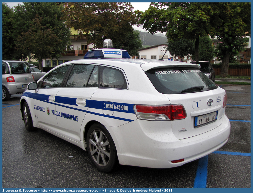 Polizia Locale YA846AC
Polizia Municipale
Comune di Brunico
Toyota Avensis Station Wagon III serie
Parole chiave: Polizia;Locale;Municipale;Brunico;Toyota;Avensis;YA;846;AC