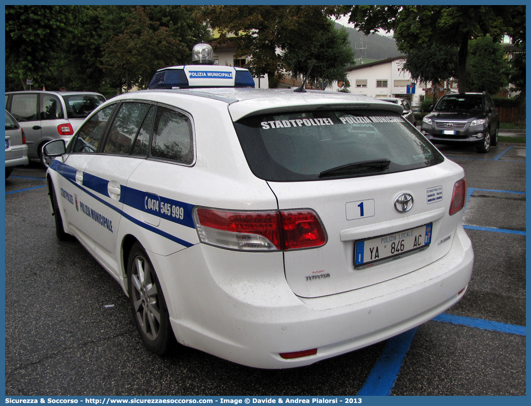 Polizia Locale YA846AC
Polizia Municipale
Comune di Brunico
Toyota Avensis Station Wagon III serie
Parole chiave: Polizia;Locale;Municipale;Brunico;Toyota;Avensis;YA;846;AC