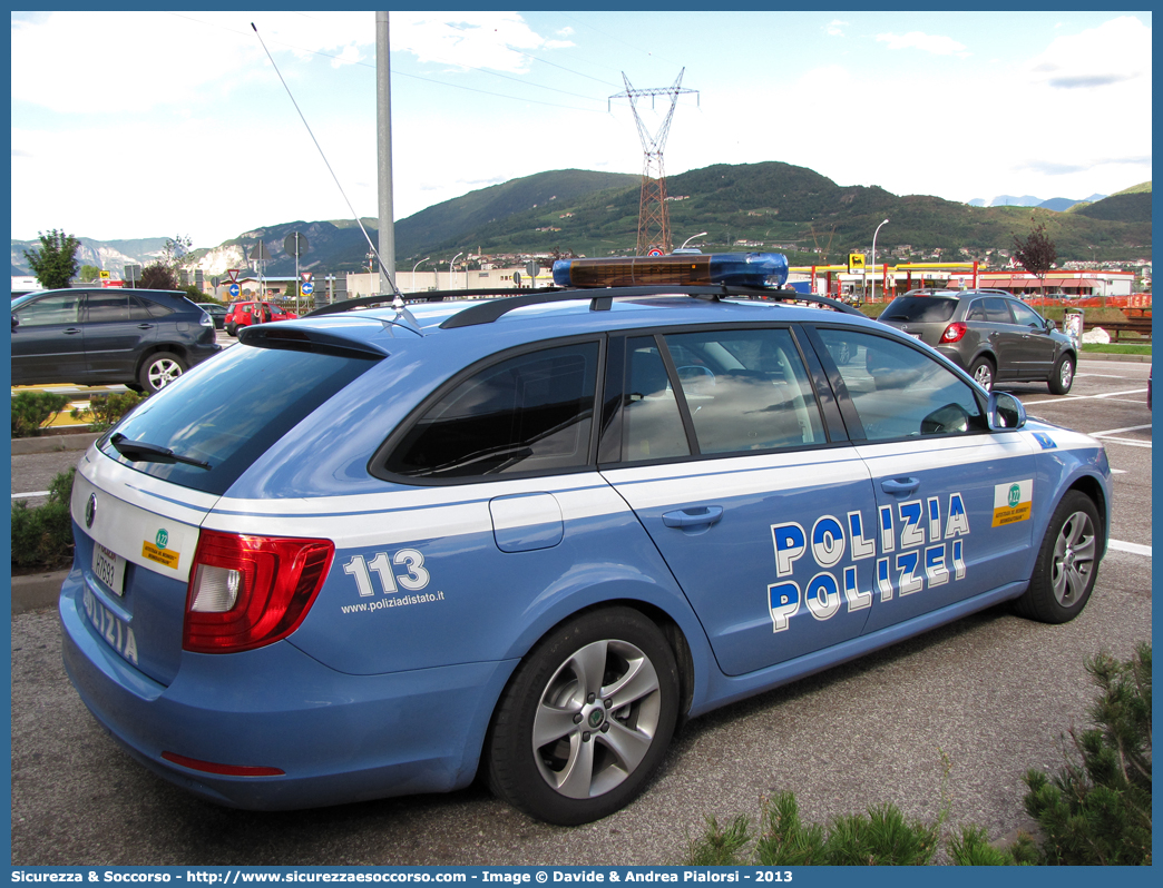 Polizia H7693
Polizia di Stato
Polizia Stradale
Autostrada del Brennero S.p.A.
Skoda Superb Wagon II serie
Allestitore Focaccia Group S.r.l. Group
Parole chiave: PS;P.S.;Polizia;di;Stato;Stradale;Autostrada;del;Brennero;Brenneroautobahn A.G.;Skoda;Superb;Wagon;Focaccia