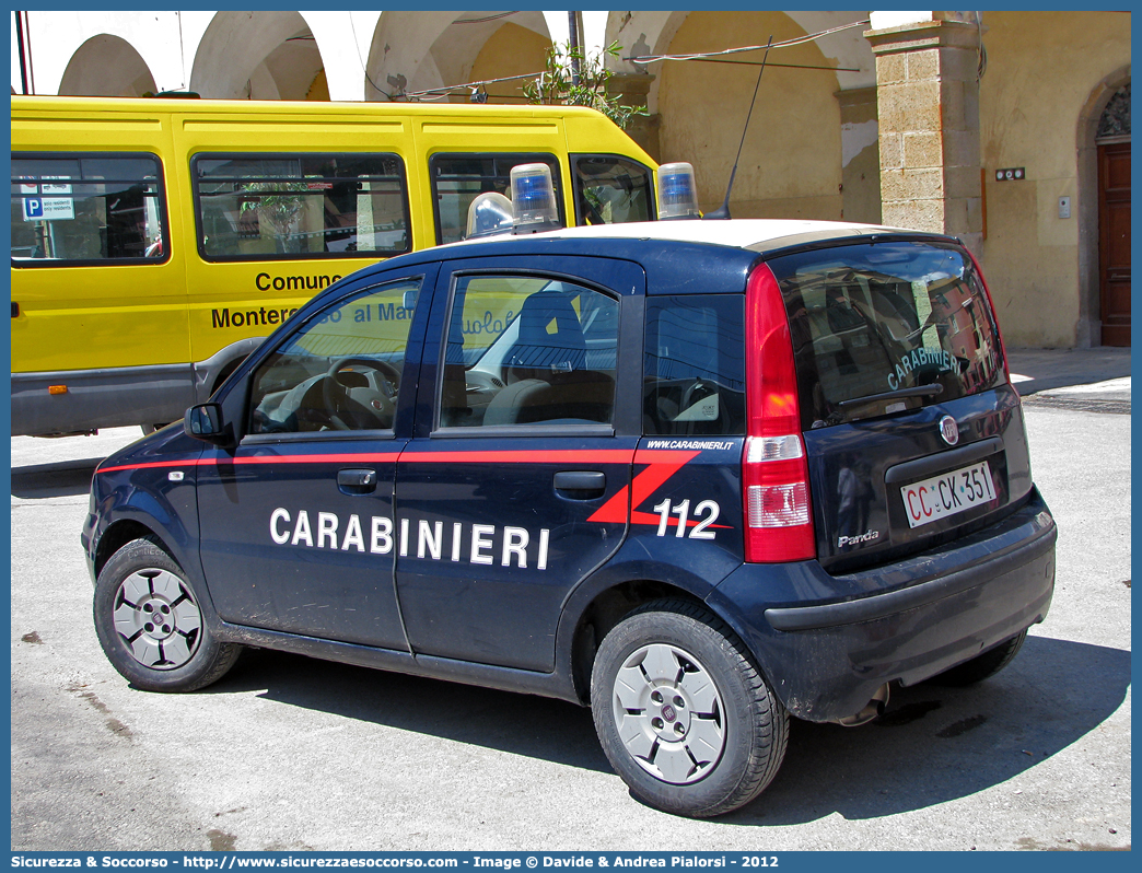 CC CK351
Arma dei Carabinieri
Fiat Nuova Panda I serie
Parole chiave: CC;C.C.;Arma;dei;Carabinieri;Fiat;Nuova;Panda