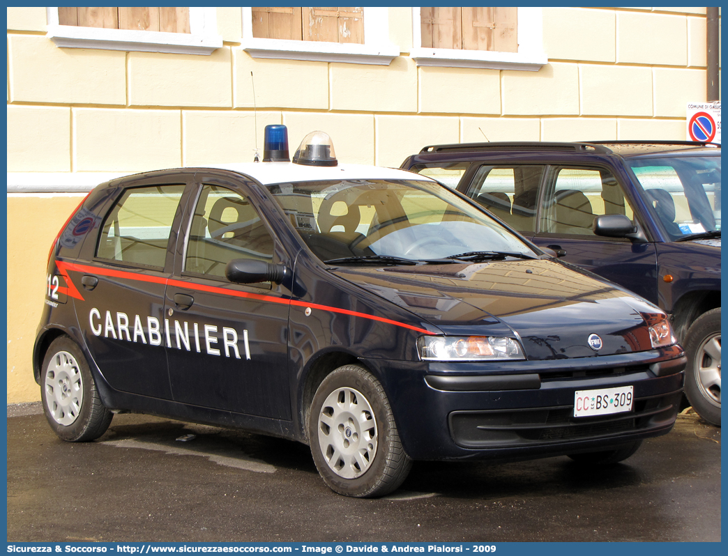 CC BS309
Arma dei Carabinieri
Fiat Punto II serie
Parole chiave: CC;C.C.;Arma;dei;Carabinieri;Fiat;Punto