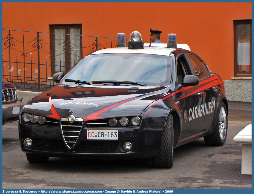 CC CB163
Arma dei Carabinieri
Alfa Romeo 159
con sistema "Falco"
Parole chiave: CC;C.C.;Arma;dei;Carabinieri;Alfa;Romeo;159;Radiomobile;Falco;CB163