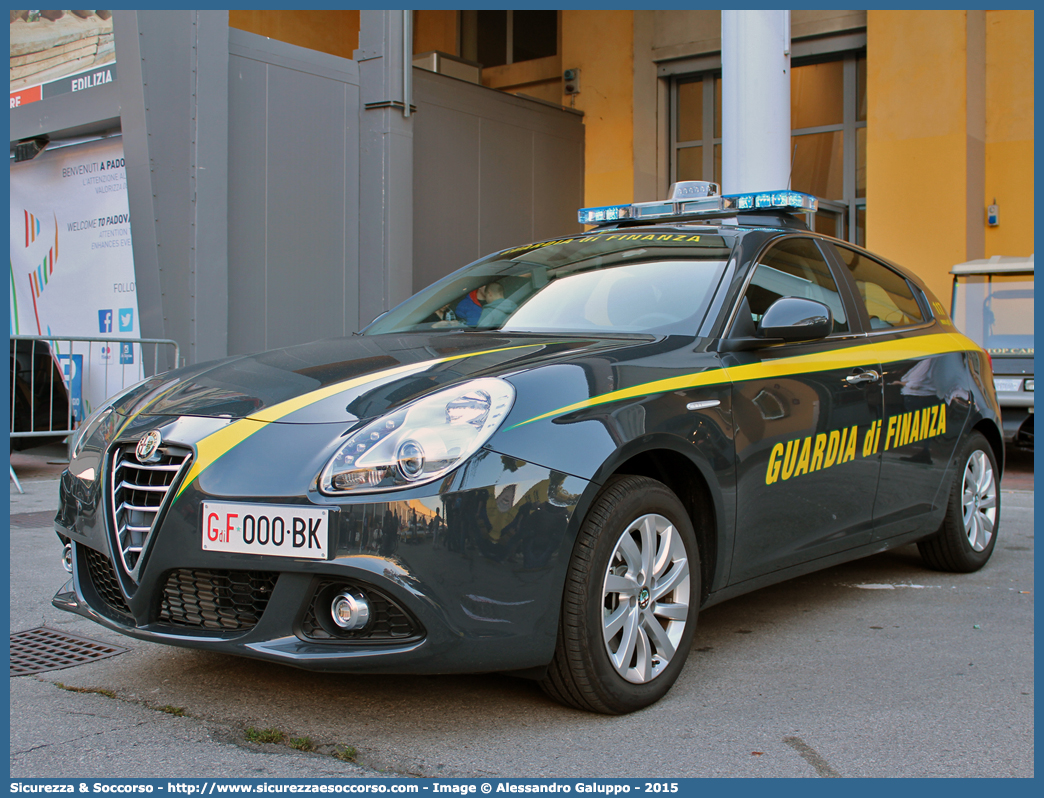 GdiF 000BK
Guardia di Finanza
Alfa Romeo Nuova Giulietta
I serie I restyling
(I fornitura)
Parole chiave: GdiF;GDF;GF;Guardia;Finanza;Alfa;Romeo;Nuova;Giulietta