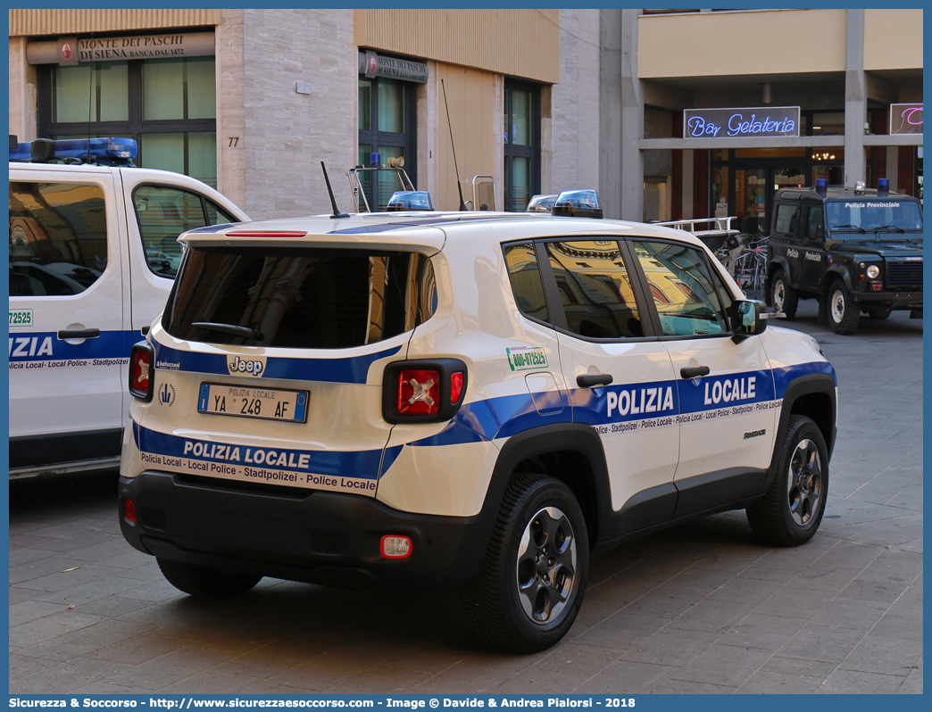 Polizia Locale YA248AF
Polizia Locale
Unione Comuni della Bassa Romagna
Jeep Renegade I serie
Allestitore Bertazzoni S.r.l.
Parole chiave: Polizia;Locale;Municipale;Bassa Romagna;Alfonsine;Bagnacavallo;Bagnara di Romagna;Conselice;Cotignola;Fusignano;Lugo;Massa Lombarda;Sant&#039;Agata sul Santerno;Sant Agata sul Santerno;Jeep;Renegade;Bertazzoni;YA248AF;YA 248 AF