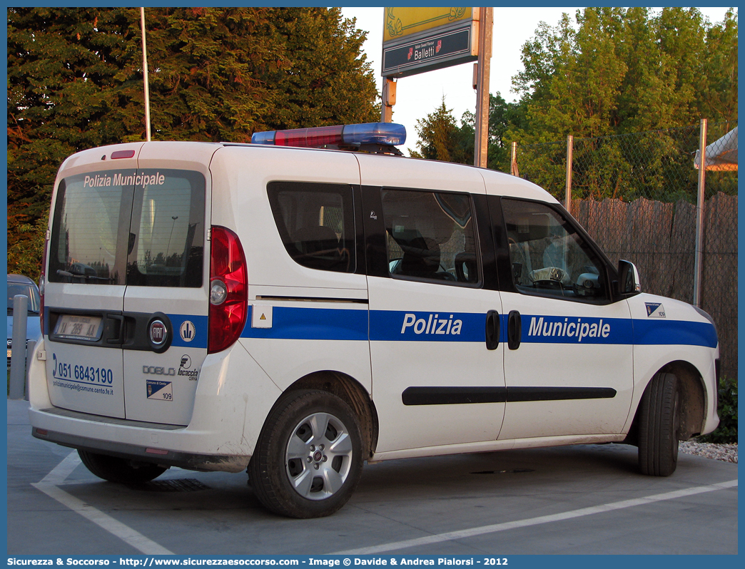 Polizia Locale YA289AA
Polizia Municipale
Comune di Cento
Fiat Doblò II serie
Allestitore Focaccia Group S.r.l.
Parole chiave: Polizia;Municipale;Locale;Cento;Fiat;Doblo;Doblò;YA289AA;YA 289 AA;Focaccia