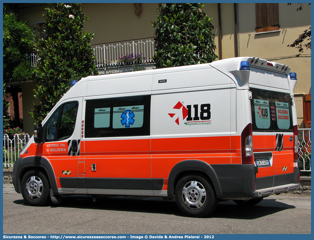 BO 0850
118 Bologna Soccorso
Fiat Ducato III serie
Allestitore Aricar S.p.A.
Parole chiave: 118;Bologna;Soccorso;Ambulanza;Fiat;Ducato;Aricar