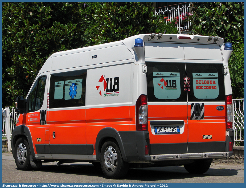 BO 0850
118 Bologna Soccorso
Fiat Ducato III serie
Allestitore Aricar S.p.A.
Parole chiave: 118;Bologna;Soccorso;Ambulanza;Fiat;Ducato;Aricar