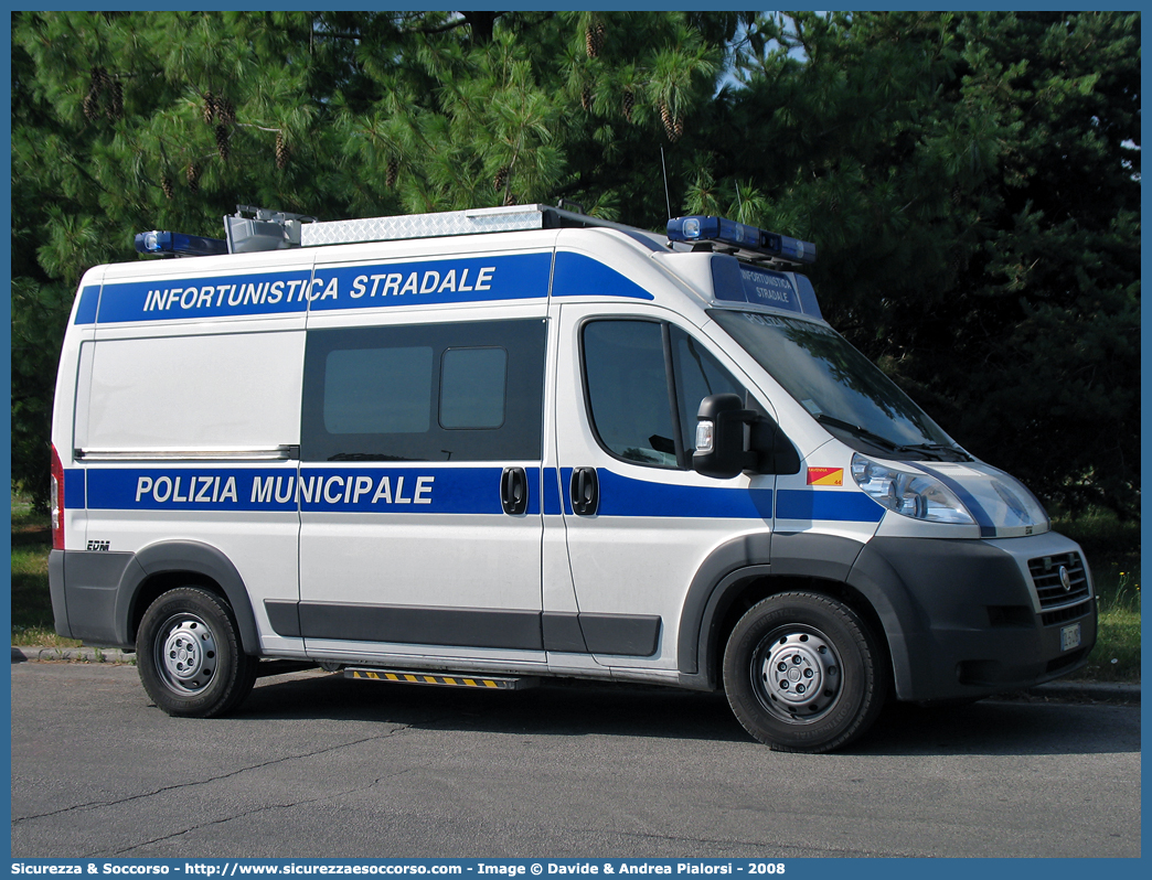 -
Polizia Municipale
Comune di Ravenna
Fiat Ducato III serie
Allestitore EDM S.r.l.
Parole chiave: Polizia;Locale;Municipale;Ravenna;Fiat;Ducato;X250;EDM;E.D.M.