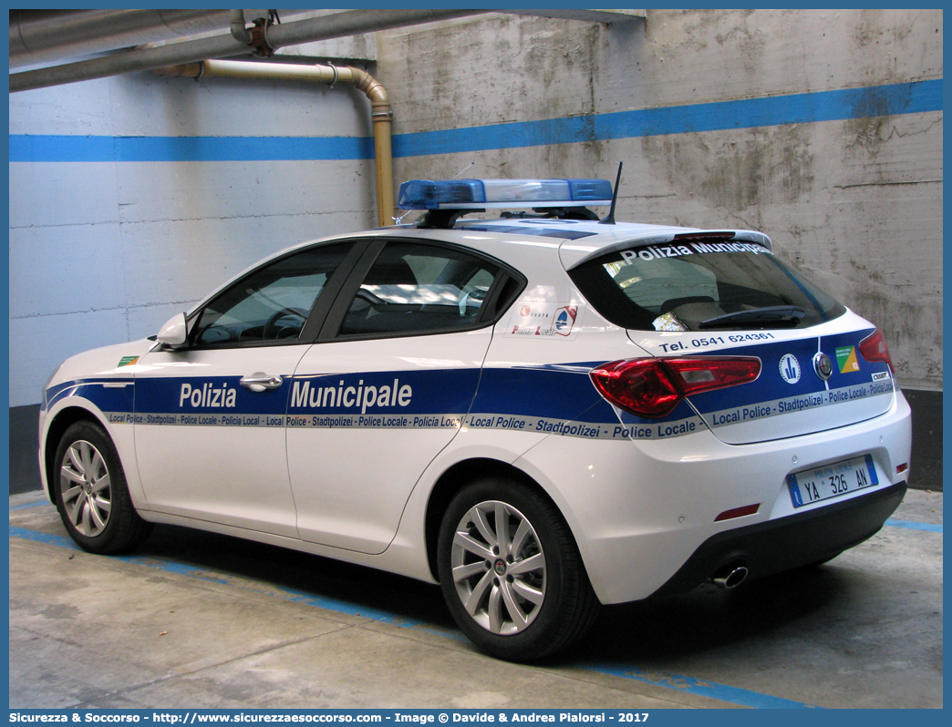 Polizia Locale YA326AN
Polizia Municipale
Corpo Intercomunale
Valle del Marecchia
Alfa Romeo Nuova Giulietta
I serie II restyling
Parole chiave: Polizia;Municipale;Locale;Valle del Marecchia;Santarcangelo di Romagna;Poggio Berni;Torriana;Verucchio;Alfa Romeo;Nuova Giulietta;YA326AN;YA 326 AN