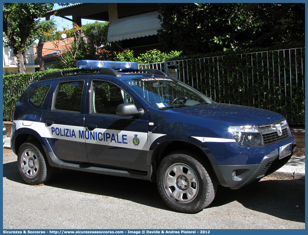 Polizia Locale YA130AH
Polizia Municipale
Comune di Statte
Dacia Duster
Allestitore Ciabilli S.r.l.
Parole chiave: Polizia;Locale;Municipale;Statte;Dacia;Duster;Ciabilli;YA130AH;YA 130 AH