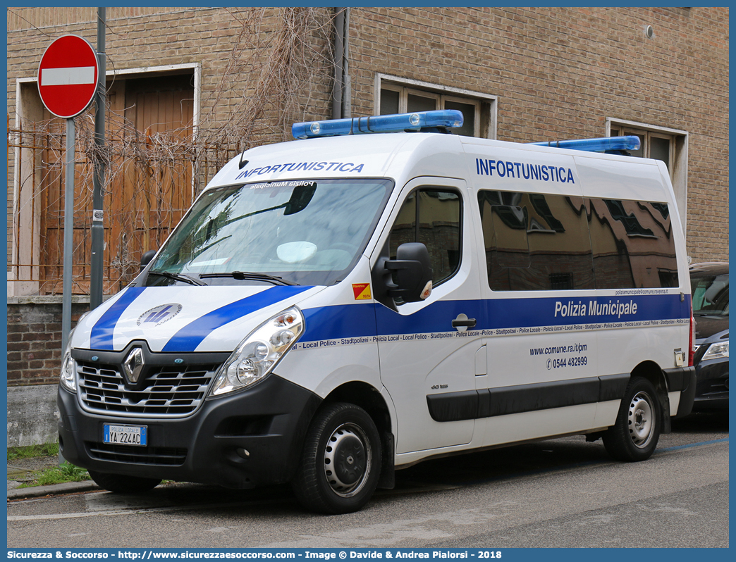 Polizia Locale YA224AC
Polizia Municipale
Comune di Ravenna
Renault Master IV serie
Allestitore Focaccia Group S.r.l.
Parole chiave: Polizia;Locale;Municipale;Ravenna;Renault;Master;Focaccia;YA224AC;YA 224 AC