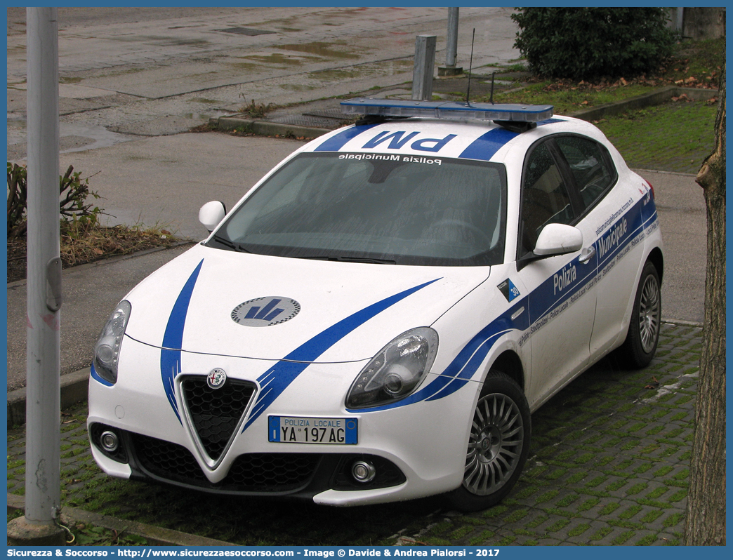 Polizia Locale YA197AG
Polizia Municipale
Comune di Riccione
Alfa Romeo Nuova Giulietta
I serie II restyling
Allestitore Focaccia Group S.r.l.
Parole chiave: Polizia;Locale;Municipale;Alfa Romeo;Nuova Giulietta;Focaccia;YA197AG;YA 197 AG