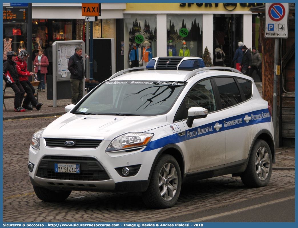 Polizia Locale YA914AC
Polizia Municipale
Comune di Ortisei
Ford Kuga I serie
Parole chiave: Polizia;Locale;Municipale;Polizai;Chemun;Gemeindepolizei;Ortisei;St.;Ulrich;Urtijei;Ford;Kuga;YA914AC;YA 914 AC