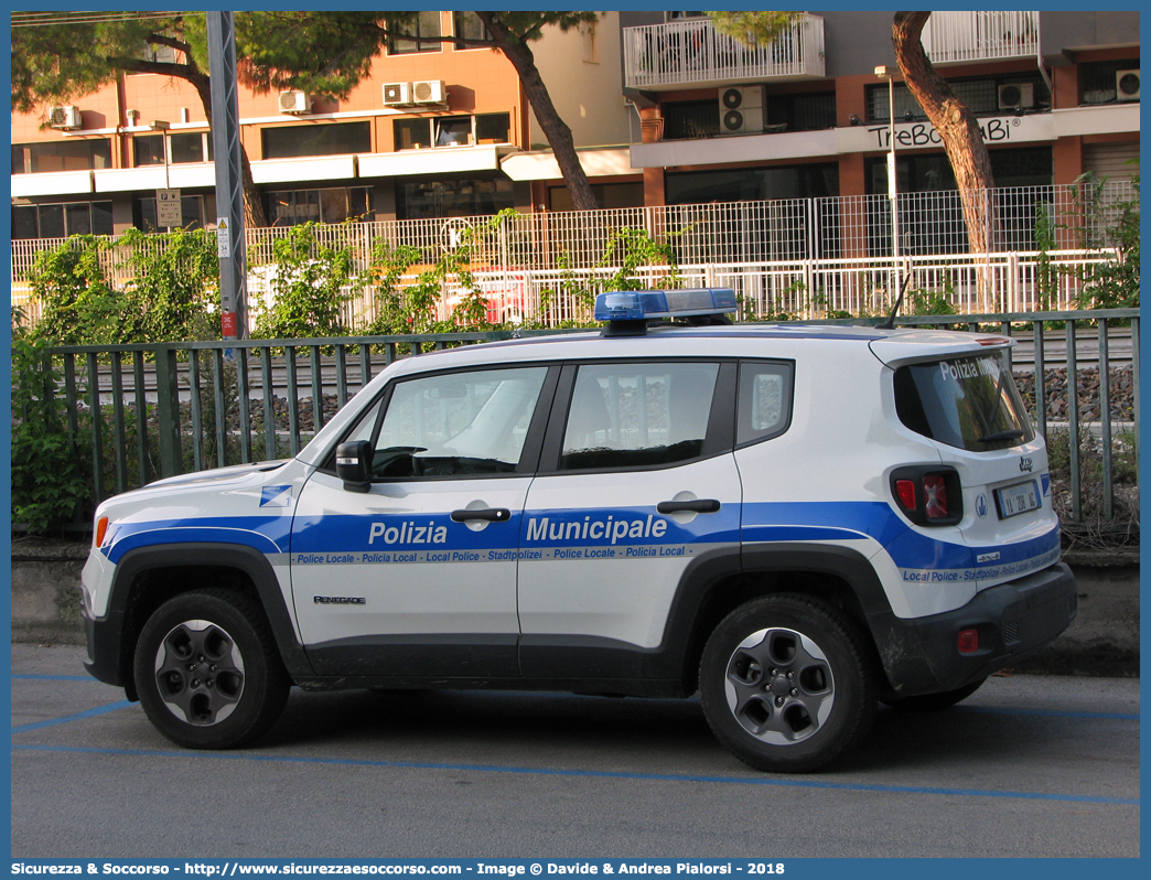 Polizia Locale YA208AG
Polizia Municipale
Comune di Medesano
Jeep Renegade I serie
Parole chiave: Polizia;Locale;Municipale;Medesano;Jeep;Renegade