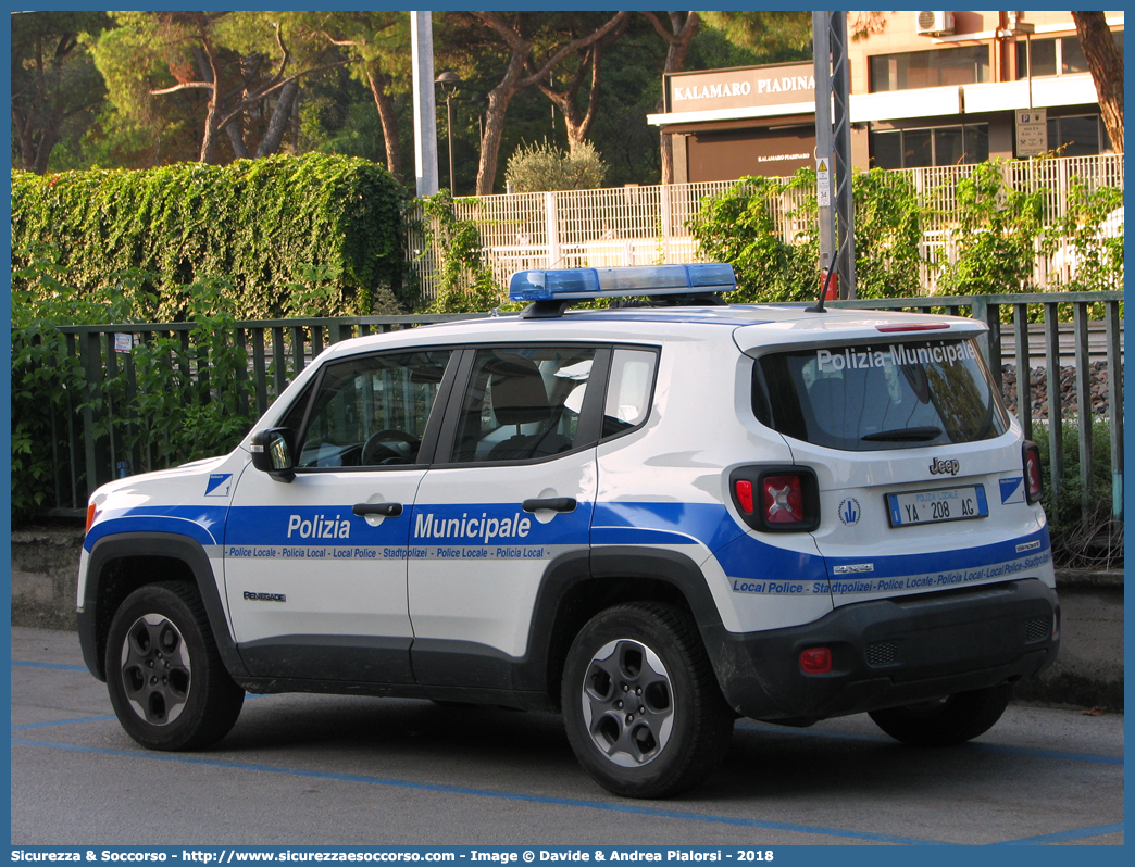 Polizia Locale YA208AG
Polizia Municipale
Comune di Medesano
Jeep Renegade I serie
Parole chiave: Polizia;Locale;Municipale;Medesano;Jeep;Renegade