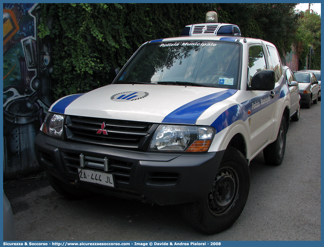 -
Polizia Municipale
Comune di
San Giovanni in Marignano
Mitsubishi Pajero SWB III serie
Parole chiave: Polizia;Municipale;Locale;San Giovanni in Marignano;Mitsubishi;Pajero;SWB