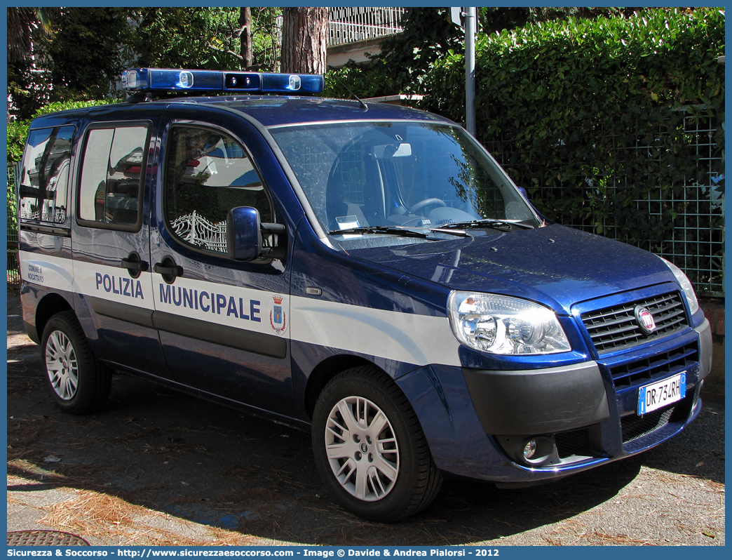 -
Polizia Municipale
Comune di Noicàttaro
Fiat Doblò I serie restyling
Parole chiave: Polizia;Locale;Municipale;Noicàttaro;Noicattaro;Fiat;Doblò;Doblo