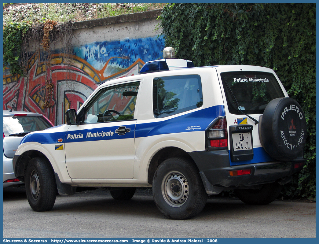 -
Polizia Municipale
Comune di
San Giovanni in Marignano
Mitsubishi Pajero SWB III serie
Parole chiave: Polizia;Municipale;Locale;San Giovanni in Marignano;Mitsubishi;Pajero;SWB