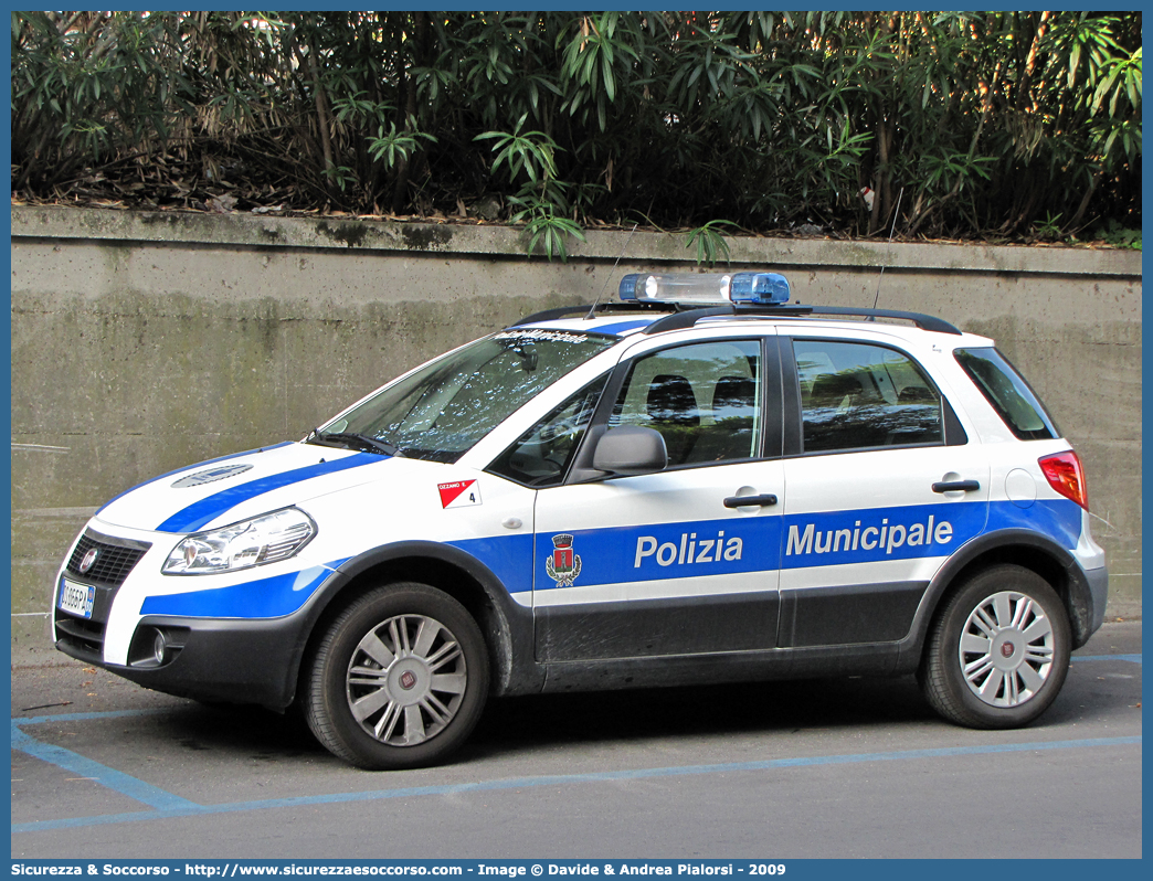 -
Polizia Municipale
Comune di Ozzano dell'Emilia
Fiat Sedici I serie
Allestitore Focaccia Group S.r.l.
(variante)
Parole chiave: Polizia;Locale;Municipale;Ozzano dell'Emilia;Fiat;Sedici;Focaccia