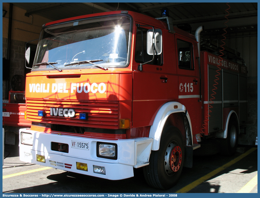 VF 15575
Corpo Nazionale Vigili del Fuoco
Iveco 180-24
Allestitore Baribbi S.p.A.
Parole chiave: Corpo;Nazionale;Vigili del Fuoco;Vigili;Fuoco;AutoPompaSerbatoio;APS;AutoPompa;Iveco;180;180 - 24;180-24;Baribbi