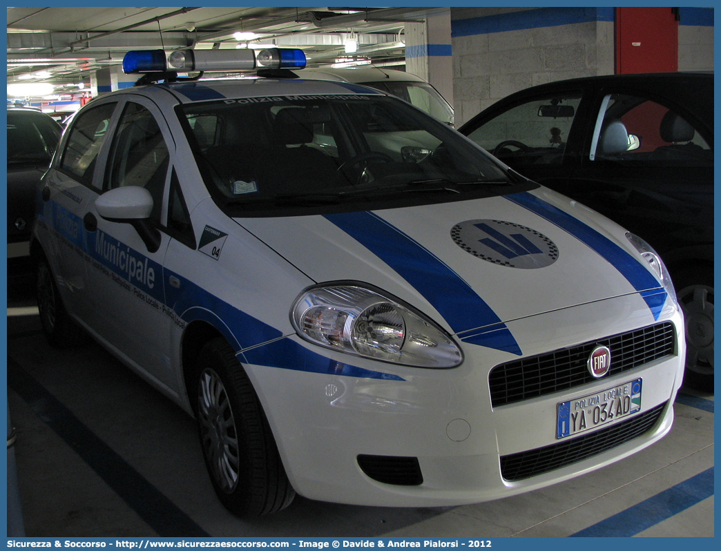 Polizia Locale YA034AD
Polizia Municipale
Comune di Castenaso
Fiat Grande Punto
Allestitore Bertazzoni S.r.l.
Parole chiave: Polizia;Locale;Municipale;Castenaso;Fiat;Grande Punto;Bertazzoni;YA034AD;YA 034 AD