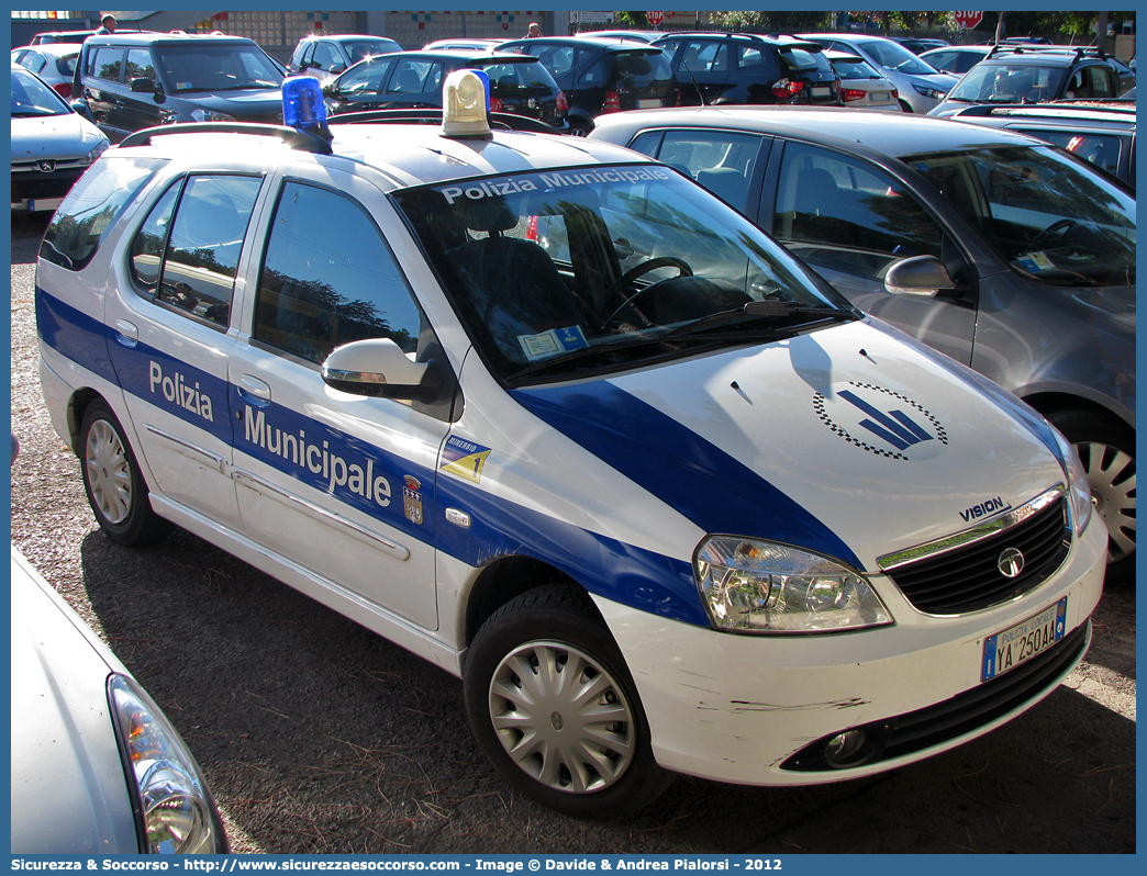 Polizia Locale YA250AA
Polizia Municipale
Comune di Minerbio
Tata Indigo Station Wagon
Allestitore Vision S.r.l.
Parole chiave: Polizia;Locale;Municipale;Minerbio;Tata;Indigo;Station Wagon;SW;S.W.;Vision;YA250AA;YA 250 AA