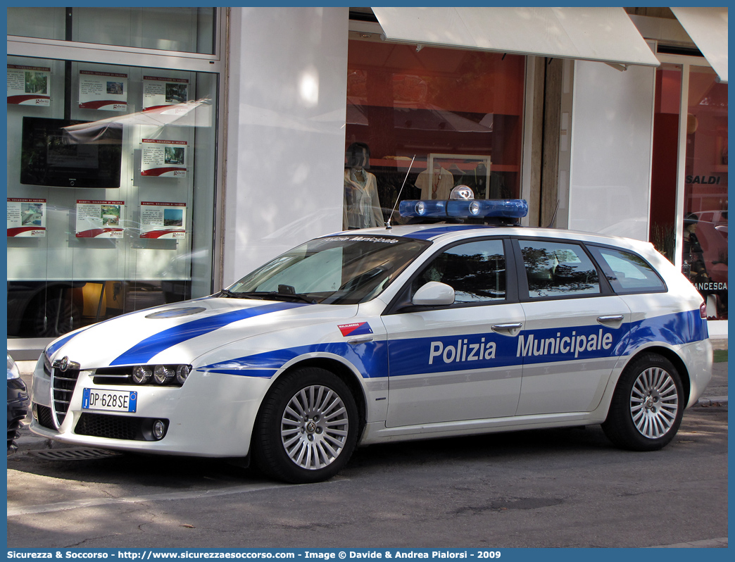 -
Polizia Municipale
Comune di Malalbergo
Alfa Romeo 159 Sportwagon
Allestitore Bertazzoni S.r.l.
Parole chiave: Polizia;Locale;Municipale;Malalbergo;Alfa Romeo;159;Sportwagon;Sport;Wagon;Station;SW;S.W.;Bertazzoni