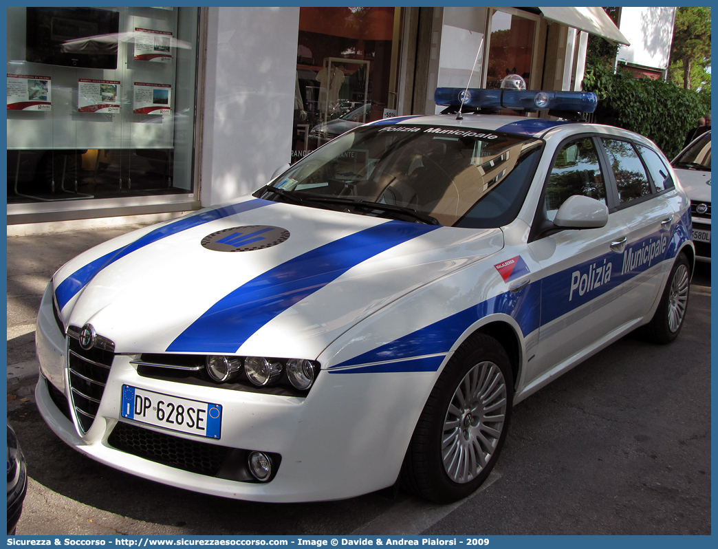 -
Polizia Municipale
Comune di Malalbergo
Alfa Romeo 159 Sportwagon
Allestitore Bertazzoni S.r.l.
Parole chiave: Polizia;Locale;Municipale;Malalbergo;Alfa Romeo;159;Sportwagon;Sport;Wagon;Station;SW;S.W.;Bertazzoni