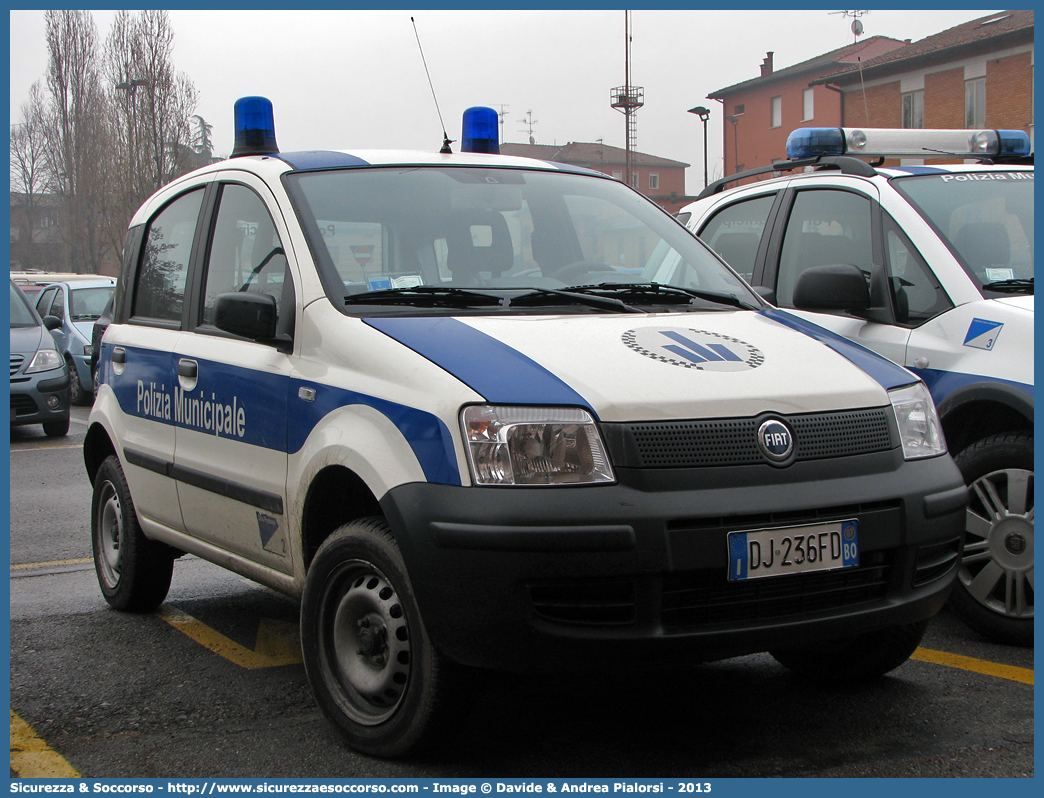 -
Polizia Municipale
Comune di Zola Predosa
Fiat Nuova Panda 4x4 I serie
Parole chiave: Polizia;Locale;Municipale;Zola Predosa;Fiat;Nuova Panda;4x4